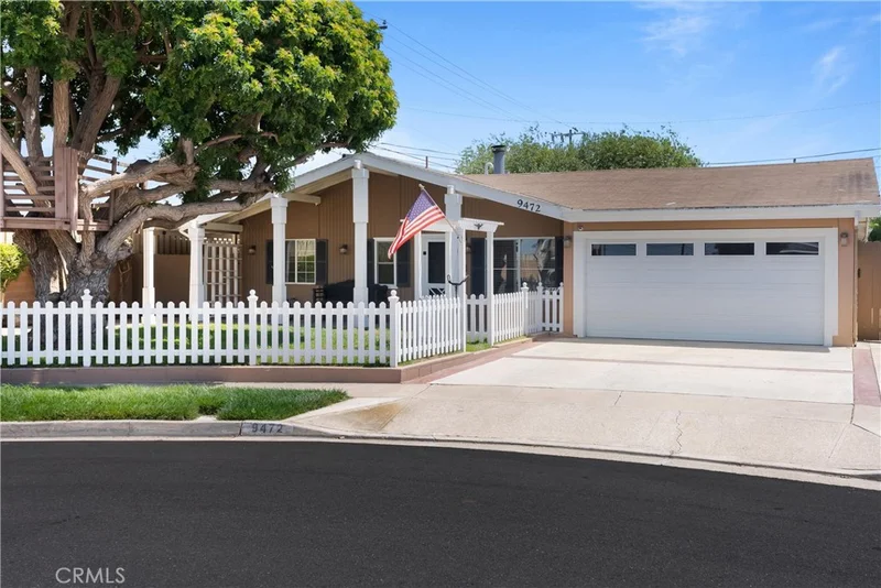 9472 Karen, Huntington Beach, CA 92646