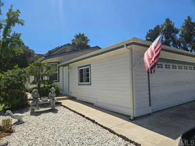 8975 Lawrence Welk Drive 5 photo 2