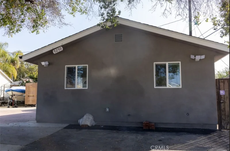 9250 N Kester ave photo 2