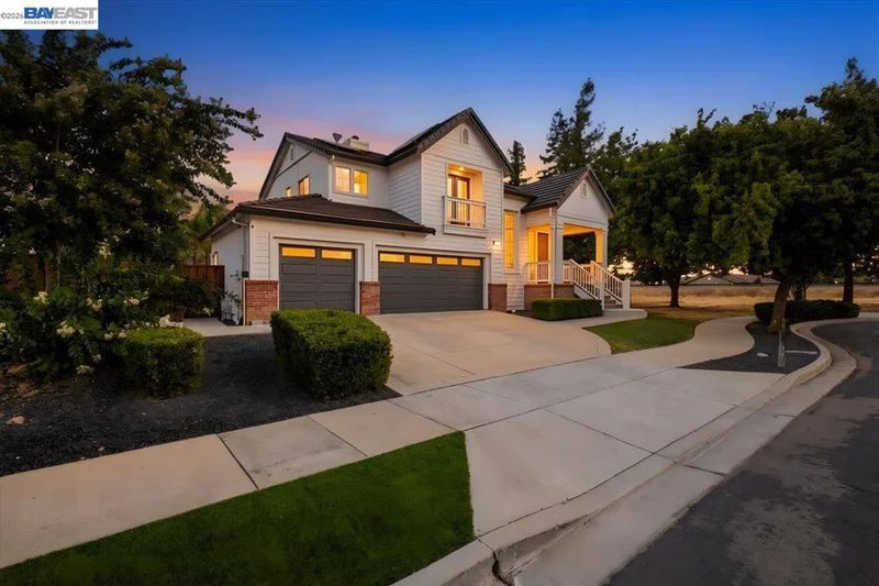983 Chamomile Lane