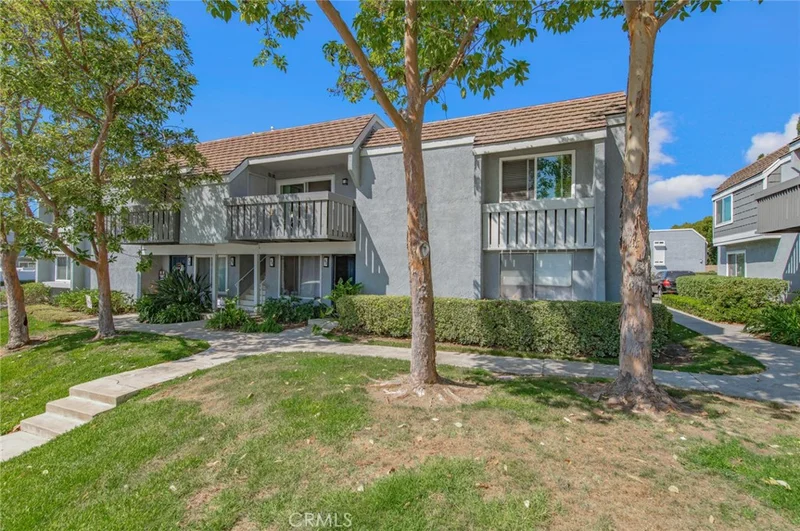 44 Fallbrook photo 2