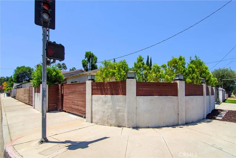 Photo 2 of 22602 Victory Boulevard