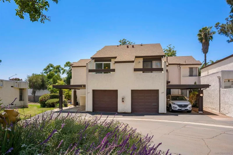 1311 Hawk Lane