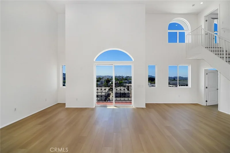 124 W Colorado 502