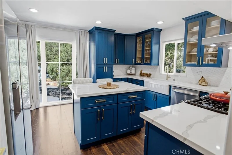 9704 marcus Lane