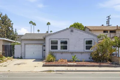 2385 Pierpont Boulevard photo 2
