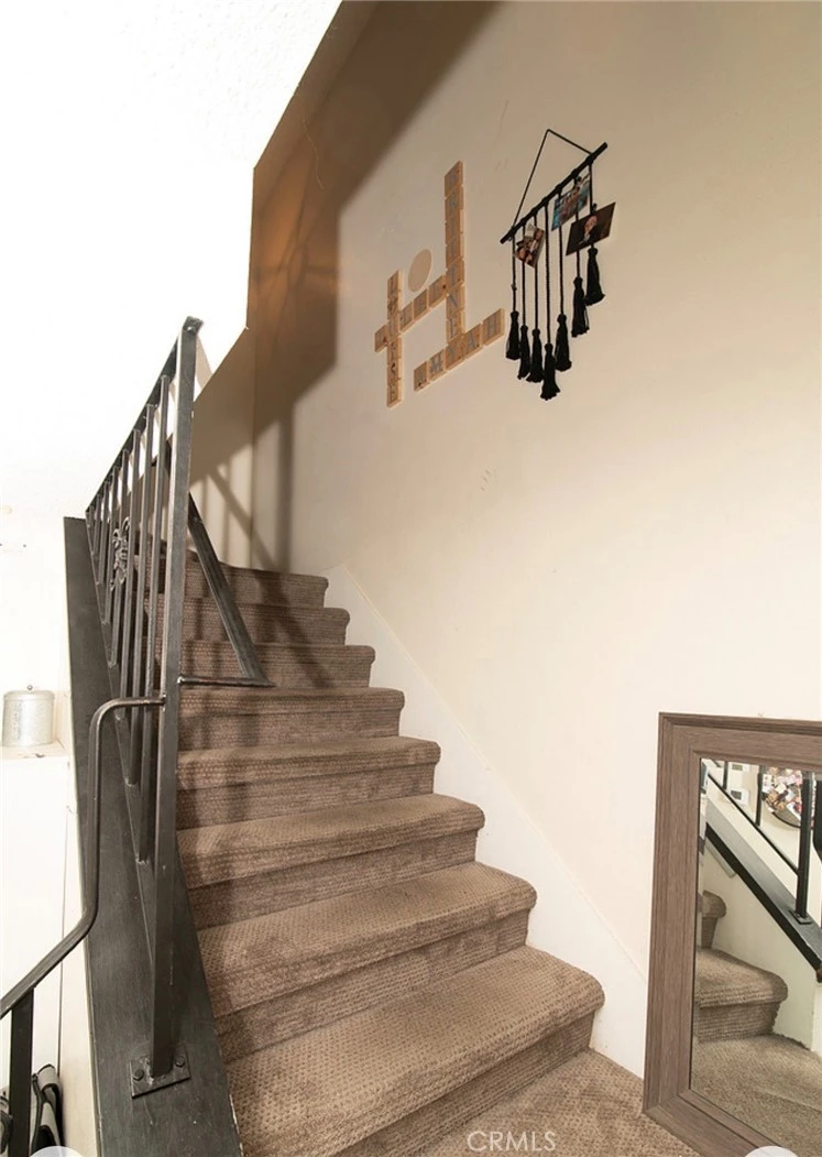 Interior 3