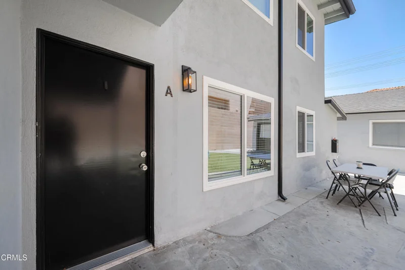 627 E Magnolia Boulevard A