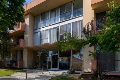 855 Victor Avenue 217