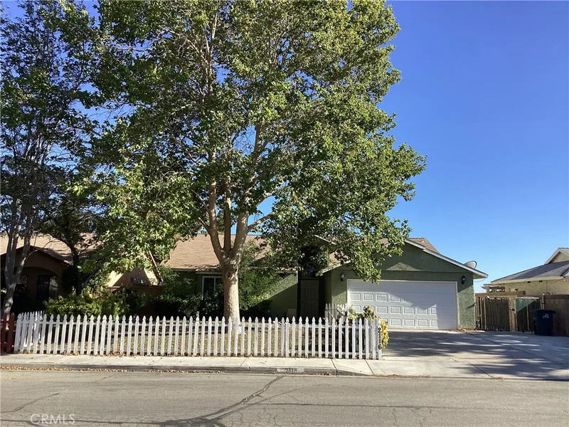 2116 Phlox, Rosamond, CA 93560
