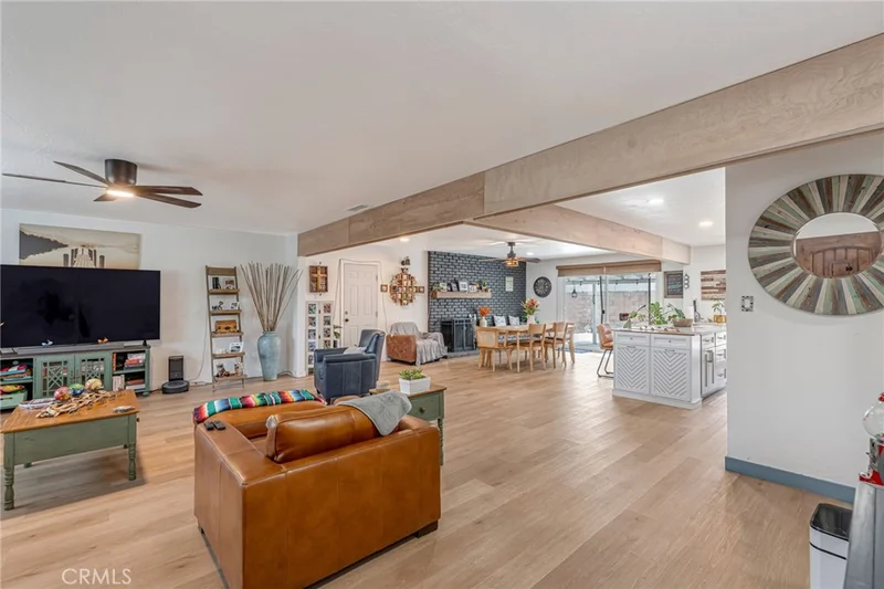 590 E Van Koevering