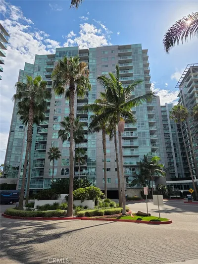 13650 Marina Pointe Drive 1708