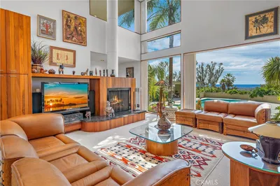3028 Overhill Drive