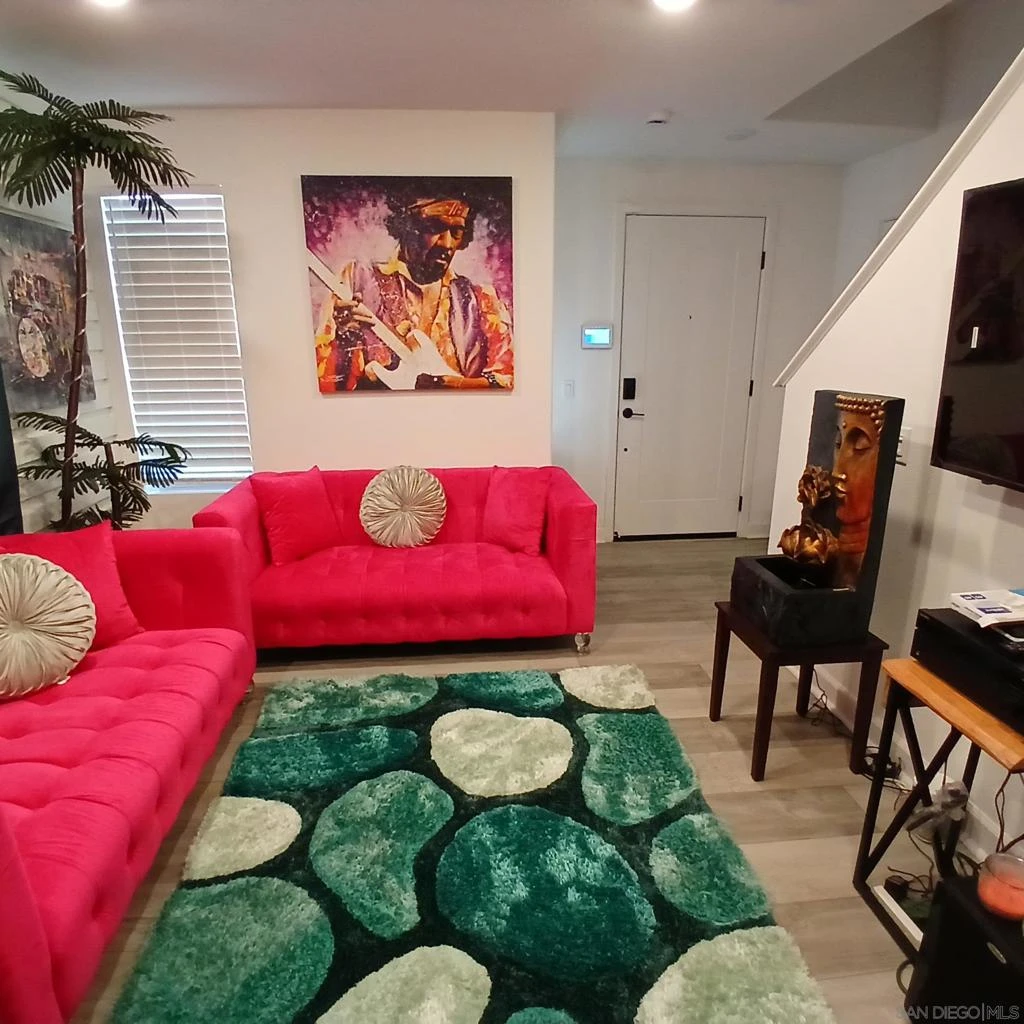 Interior 3