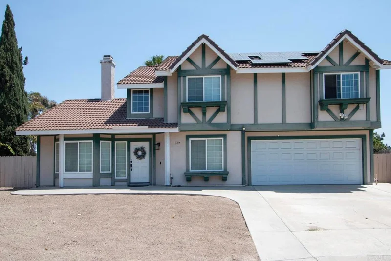1417 Grey Oaks Court
