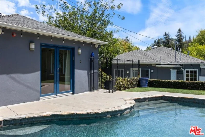 14041 Roblar Road