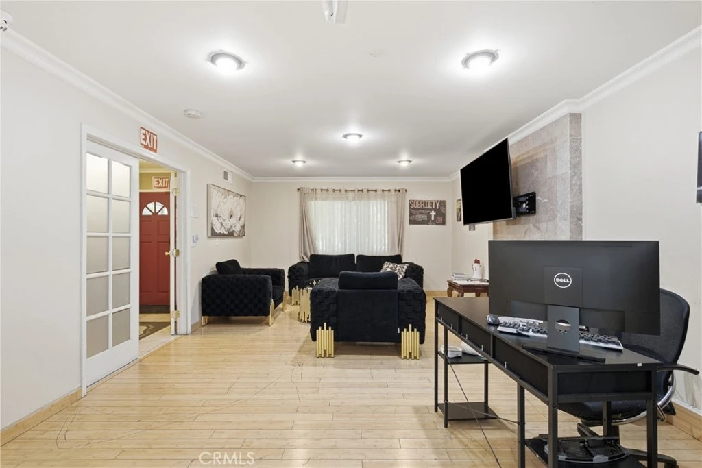 Interior 2