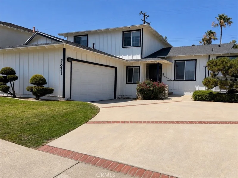 2871 W 226th