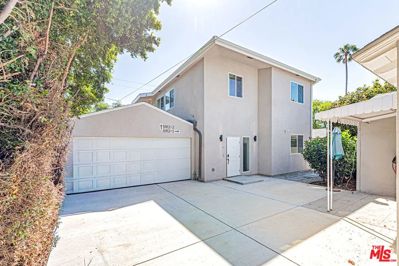 5912 Satsuma Avenue
