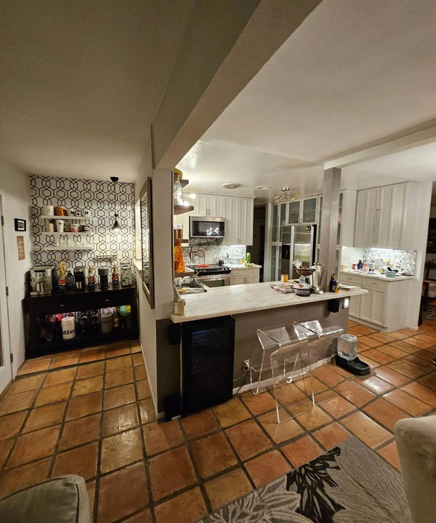 Interior 4