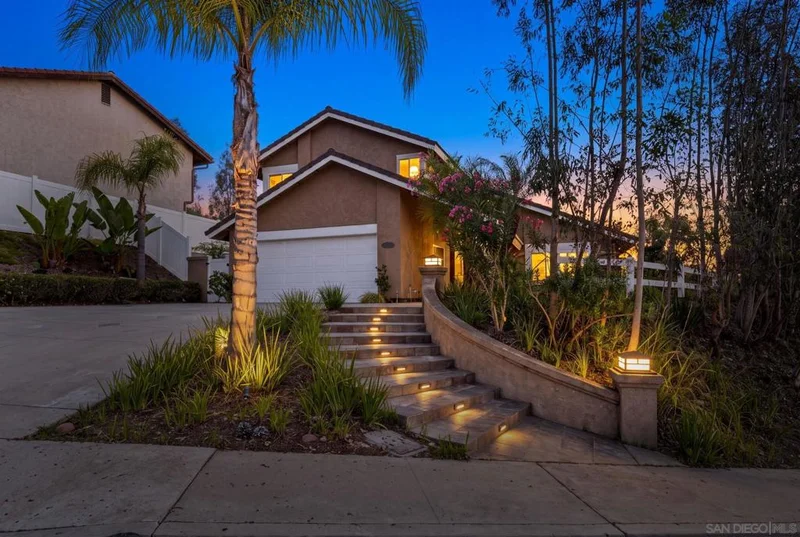 10829 Charbono Point