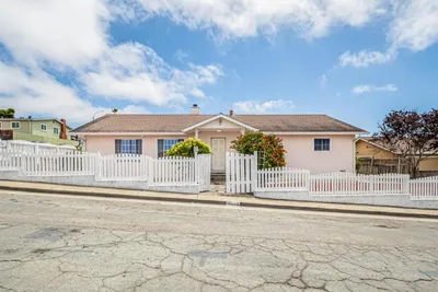 1696 Vallejo Street photo 2