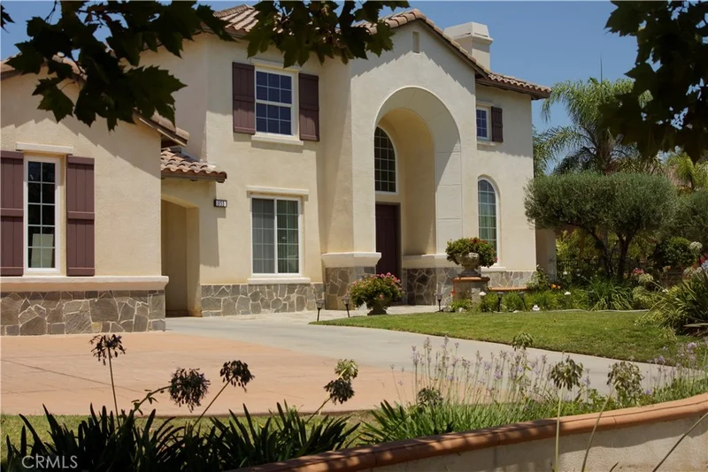 955 Randall Ranch Road photo 2