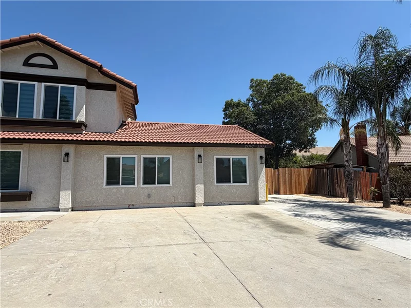 2397 N Apple Avenue