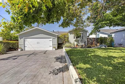 33027 Palmetto Drive