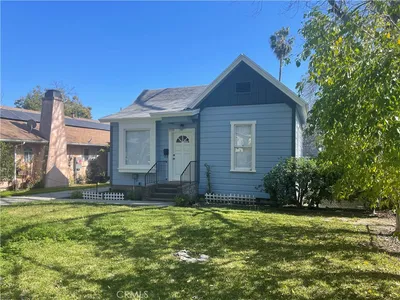 1570 Locust Street photo 2