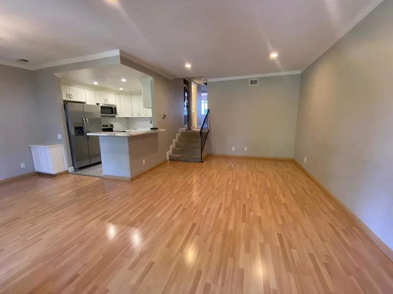 301 Kenbrook Circle photo 2