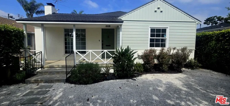 8323 Georgetown Avenue photo 2