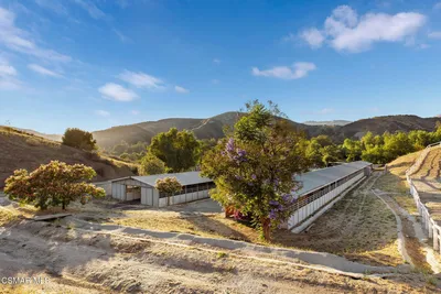 4860 Tapo Canyon Road photo 2