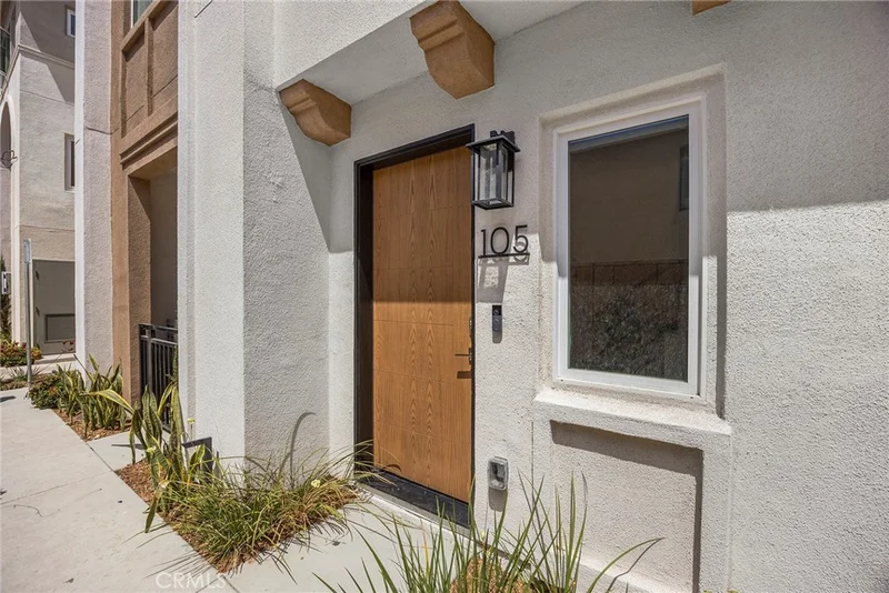 7692 9th Street 105