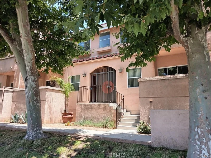 7320 Balboa Boulevard 205