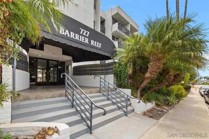 727 SAPPHIRE STREET 405 photo 2