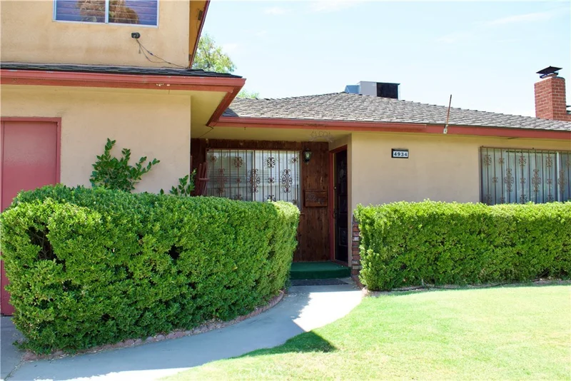 4934 E Floradora photo 2