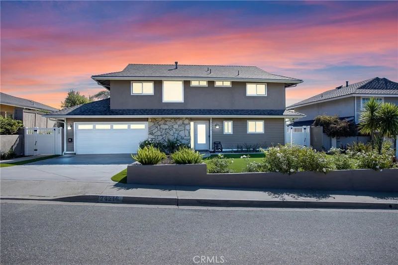 24216 Las Naranjas Drive