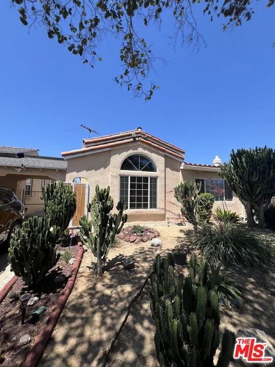 1271 W 81st Street photo 2
