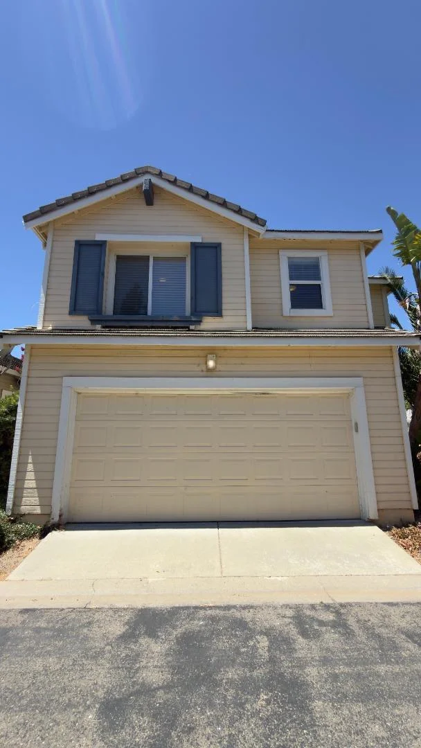 9233 Laguna Pointe