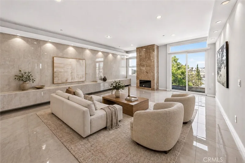 401 N Serrano PH3