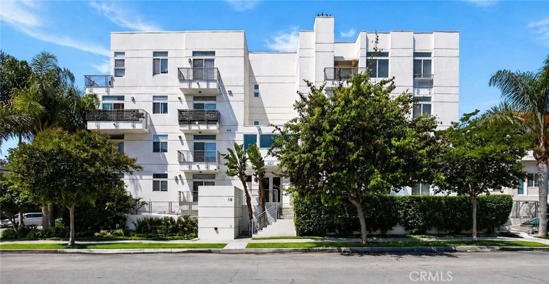 401 N Serrano PH3 photo 2