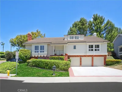5465 Valley View