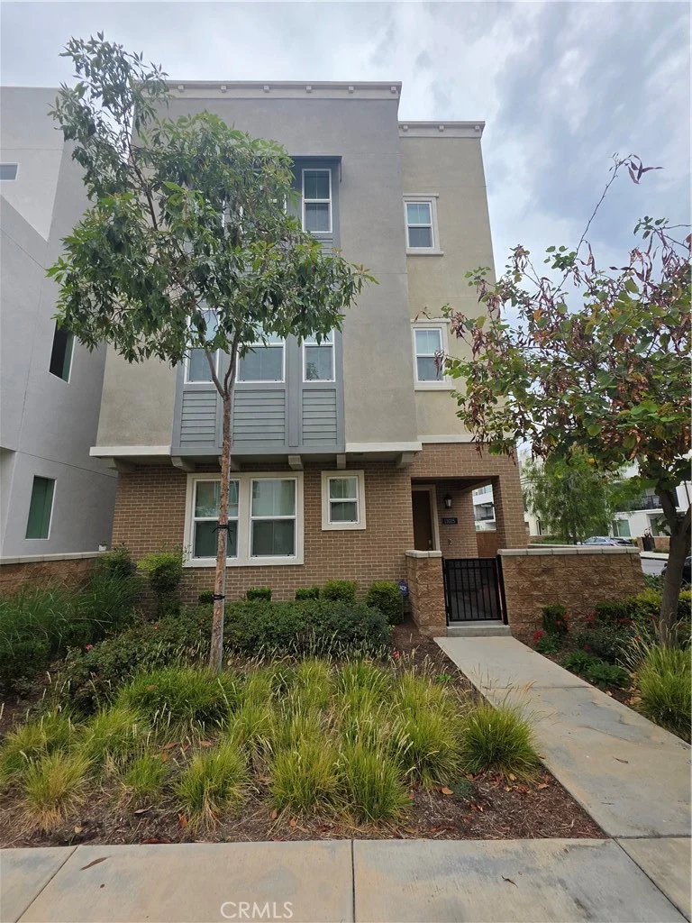 11015 Deckhouse
