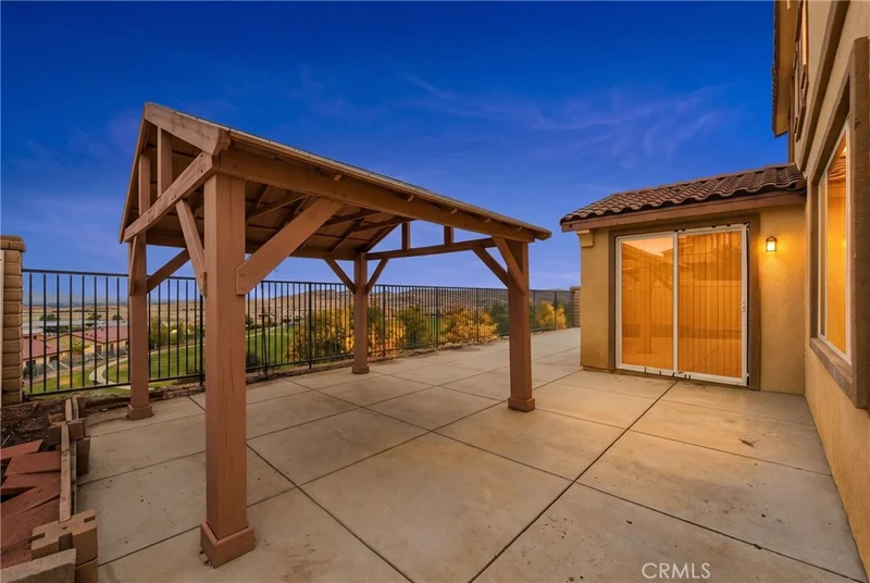 2821 Bracken Way photo 2
