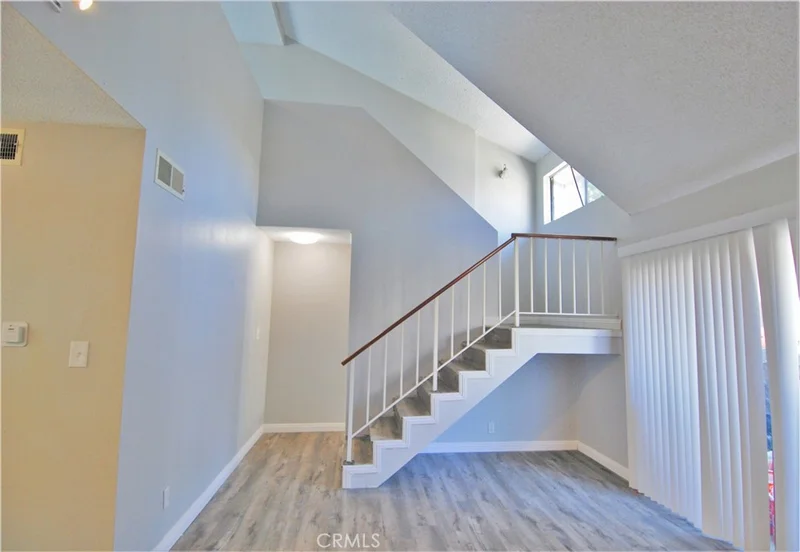 746 N Eucalyptus Avenue 16 photo 2