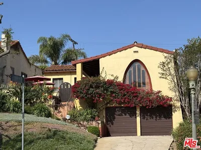 2005 Holmby Avenue