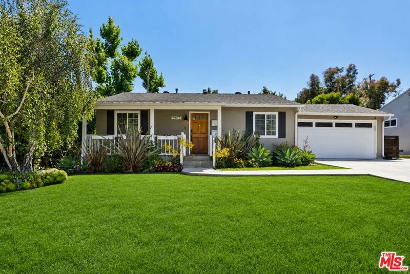 3467 Veteran Avenue