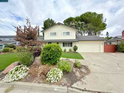 2899 Madeira Way photo 2