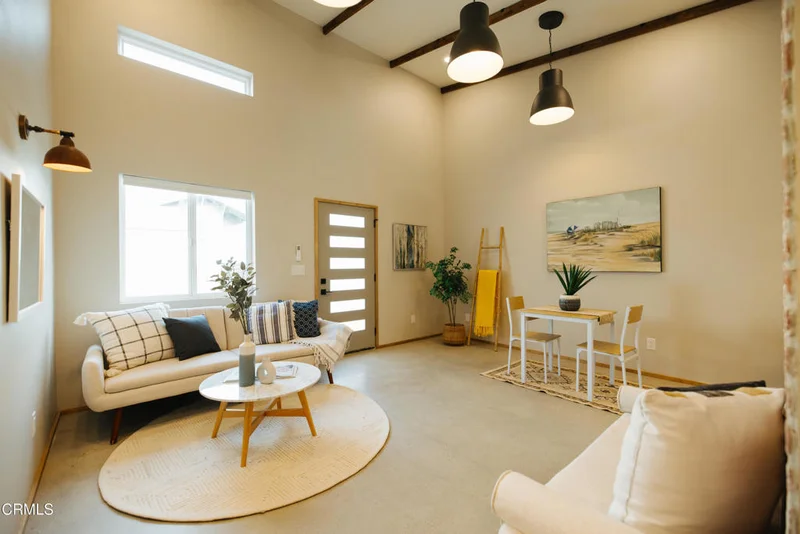 187 W Park Row Avenue 101